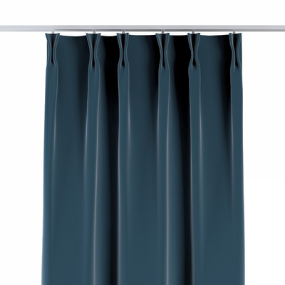Double pinch pleat curtain