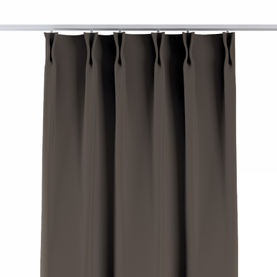Double pinch pleat curtain