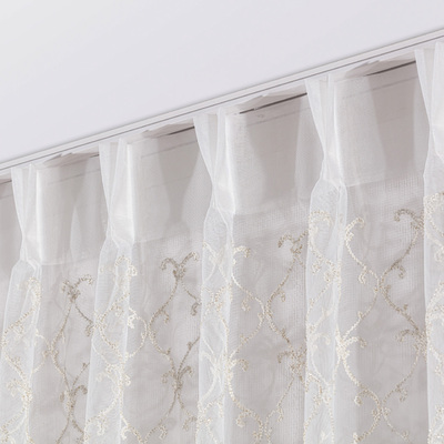 Net curtain with double pinch pleat