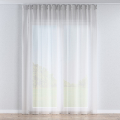 Net curtain with double pinch pleat