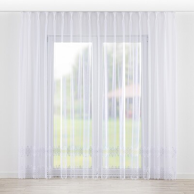 Net curtain with double pinch pleat