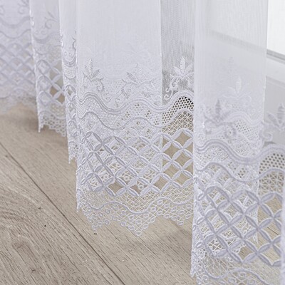 Net curtain with double pinch pleat
