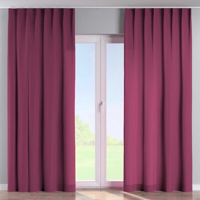 Single pinch pleat curtain