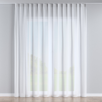 Net curtain with single pinch pleat