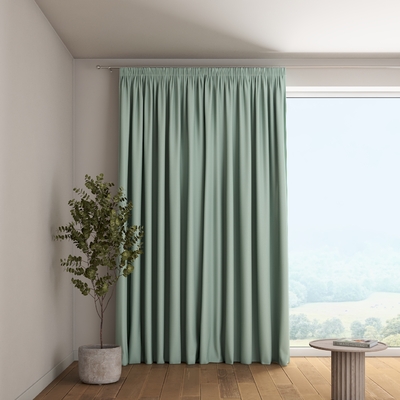 Pencil pleat curtain