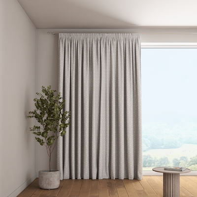 Pencil pleat curtain