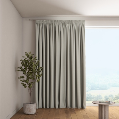 Pencil pleat curtain