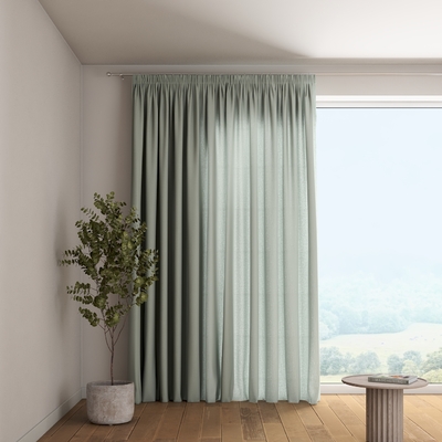 Pencil pleat curtain