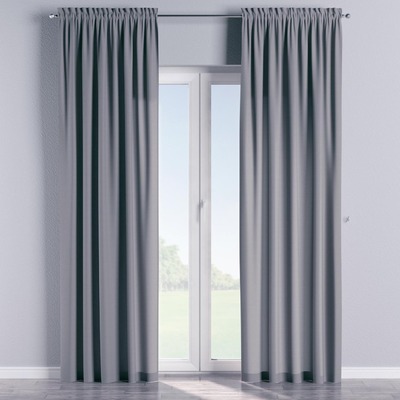 Slot and frill curtain
