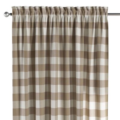 Slot and frill curtain