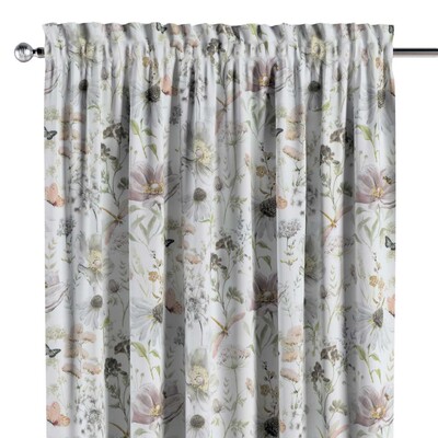 Slot and frill curtain