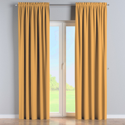 Slot and frill curtain
