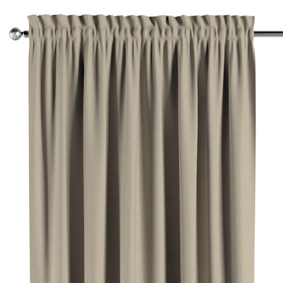 Slot and frill curtain