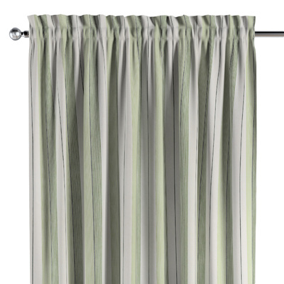 Slot and frill curtain