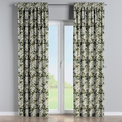 Slot and frill curtain