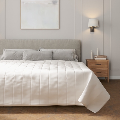 Přehoz s podélným prošitím v kolekci Linen, látka: 392-04