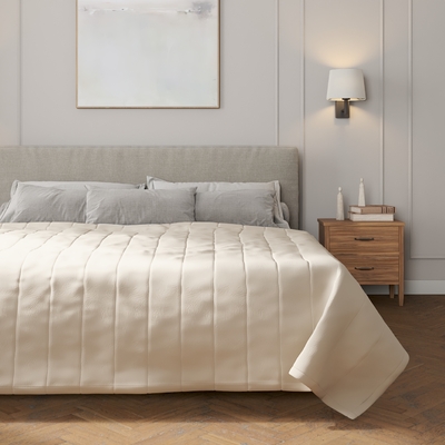 Přehoz s podélným prošitím v kolekci Linen, látka: 392-05
