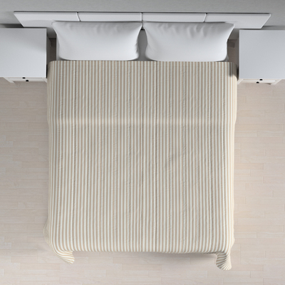Tagesdecke mit Streifen-Steppung von der Kollektion Quadro, Stoff: 136-07