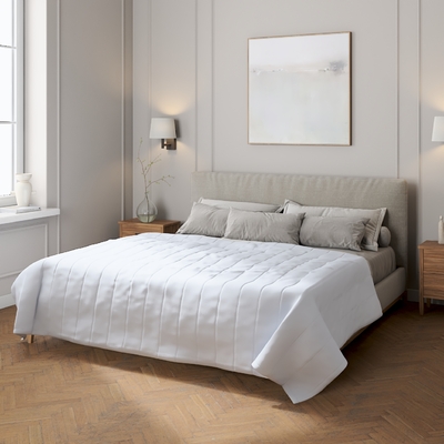 Sengetæppe quiltet<br/>10cm striber fra kollektionen Loneta, Stof: 133-35