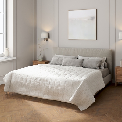 Tagesdecke mit Streifen-Steppung von der Kollektion Sunny, Stoff: 143-51