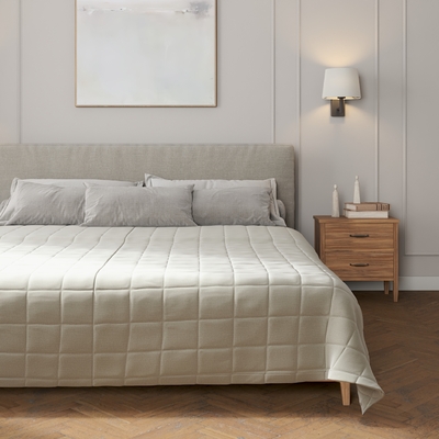 Eenvoudige gewatteerde sprei van de collectie Ingrid, Stof: 705-41