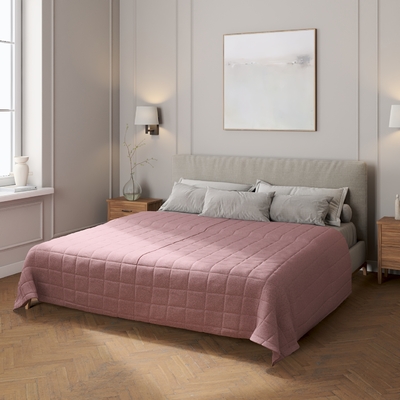 Check quilted throw