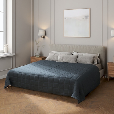 Couvre-lit matelassé à motif carreaux