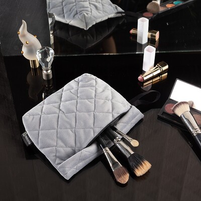 Clutch i sennepsgul velour 20 x 4 x 15 cm fra kollektionen Velvet, Stof: 704-24