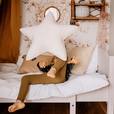 Lucky Star pillow 52x15x52cm in collection Boucle, fabric: 702-80