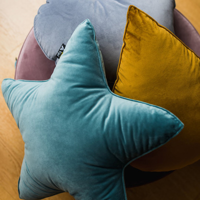 Lucky Star pillow 52x15x52cm in collection Boucle, fabric: 702-80