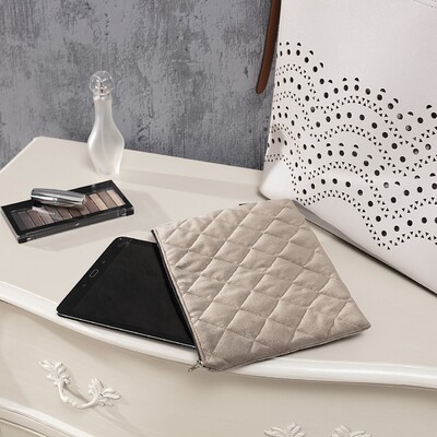 Etui na tablet Velvet 27,5 X 20CM a kollekcióból Velvet  Lakástextil, Dekoranyag: 704-11