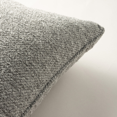 Pudebetræk<br/>Gabi med kant 45 x 45 cm fra kollektionen Boucle Mist, Stof: 145-46