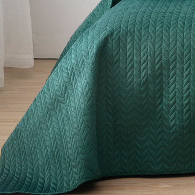 Tagesdecke Silky Chic 220x240 cm deep green 220 x 240 cm