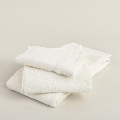 Ręcznik Essence 70x140 cm pure white 70 x 140 cm