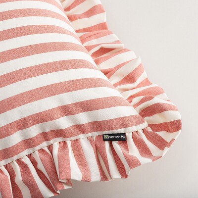 Paula pillowcase with frill 45 x 45 cm in collection Quadro, fabric: 136-17
