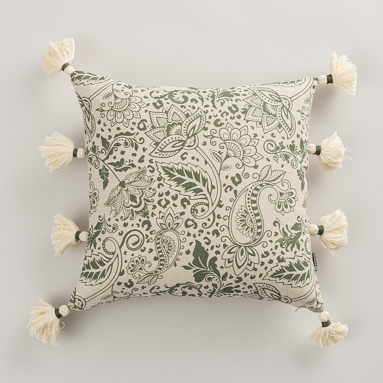 Levně Dekoria Povlak na polštář Tassel Nomad Floral 45x45 cm, 45x45