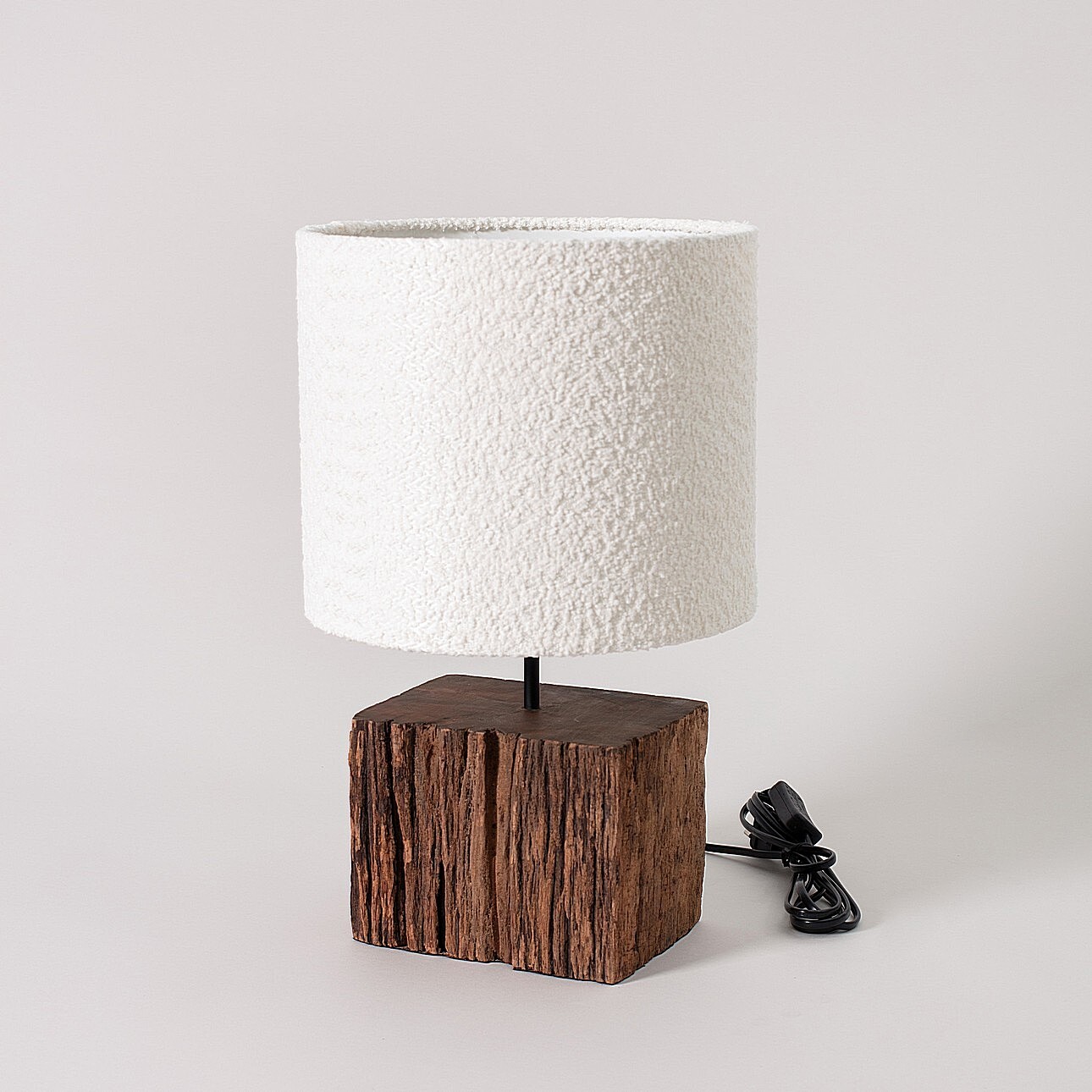 Levně Dekoria Stolní lampa Lignum 49 cm, 27x27x49 cm