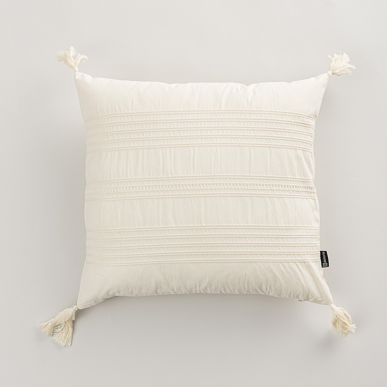 Levně Dekoria Povlak na polštář Linea Nordic Tassel 45x45 cm, 45x45