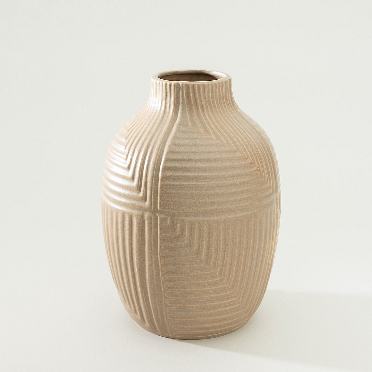 Dekoria Porcelain vase Maze 16x24 cm, 16x16x24 cm