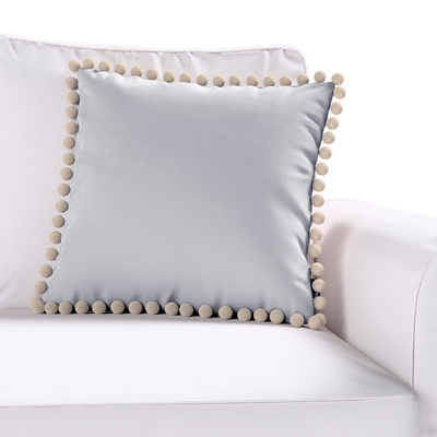 Pudebetræk<br/>Vera med pomponer 45 x 45 cm fra kollektionen Velvet, Stof: 704-24