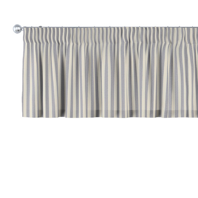 Pencil pleat pelmet