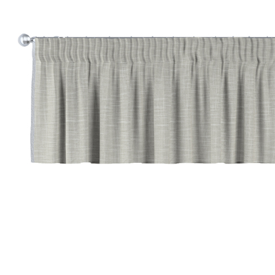 Pencil pleat pelmet