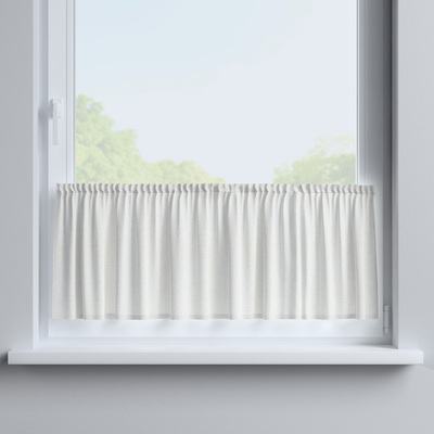 Slot valance