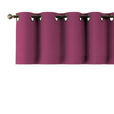 Eyelet pelmet