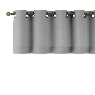 Eyelet pelmet