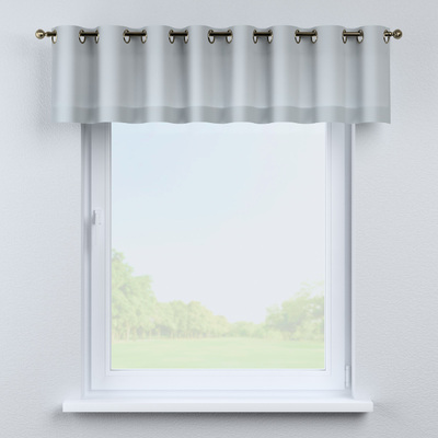 Eyelet pelmet